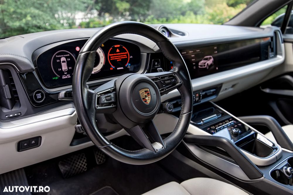 Porsche Cayenne - 11