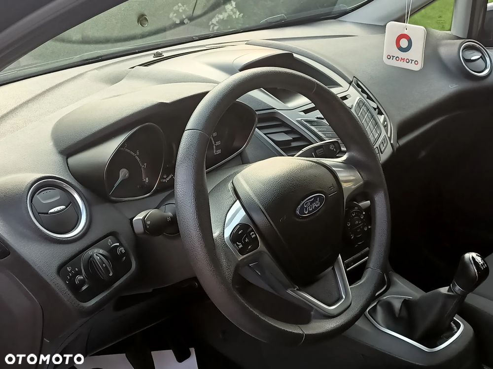 Ford Fiesta - 18