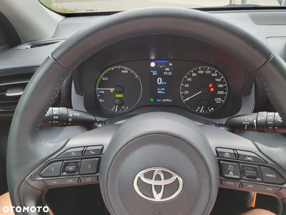 Toyota Corolla Cross 1.8 Hybrid Comfort - 17