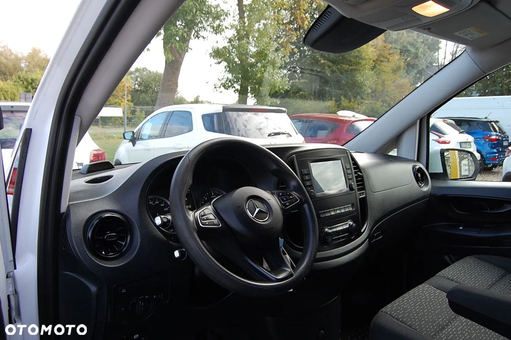 Mercedes-Benz Vito - 22