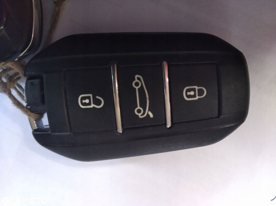 Peugeot 508 kluczyk pilot karta 12