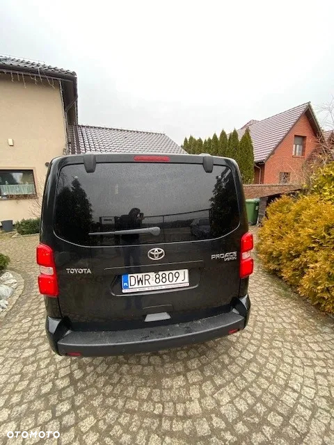 Toyota ProAce Kombi 2.0 D-4D Long 2,8t - 2