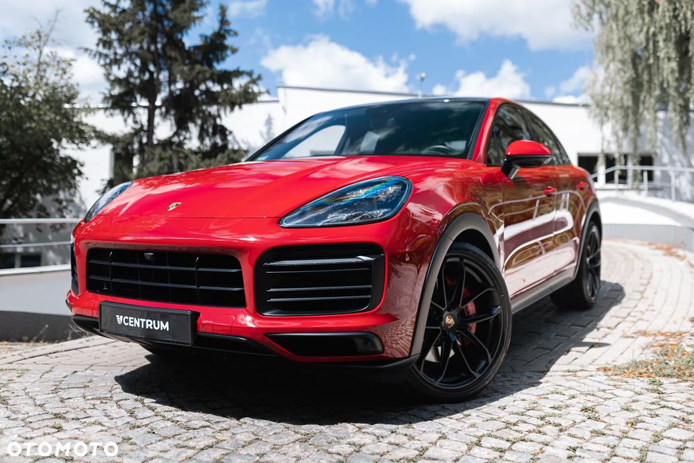 Porsche Cayenne Coupe GTS - 1