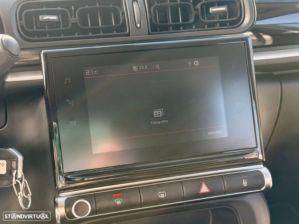 Citroën C3 1.2 PureTech Shine - 22