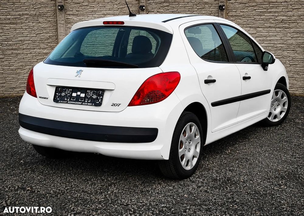 Peugeot 207 - 3