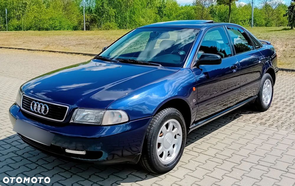Audi A4 Limousine - 12