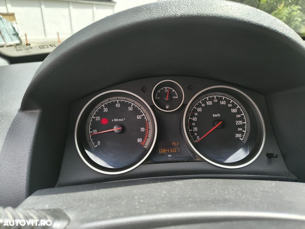 Opel Astra - 8