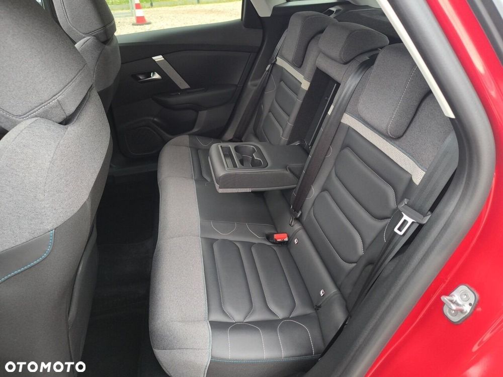 Citroën C4 1.2 PureTech Max S&S EAT8 - 10