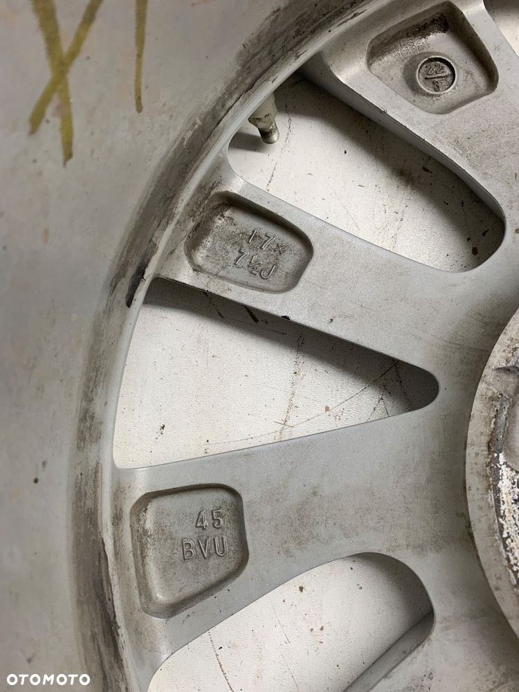 FELGI ALUMINIOWE KOMPLET 17 5X114,3 7,5J CENTR 60,1 ET 45 - 1200.00 PLN - TOYOTA CAMRY (_V7_, _VA7_, - 4