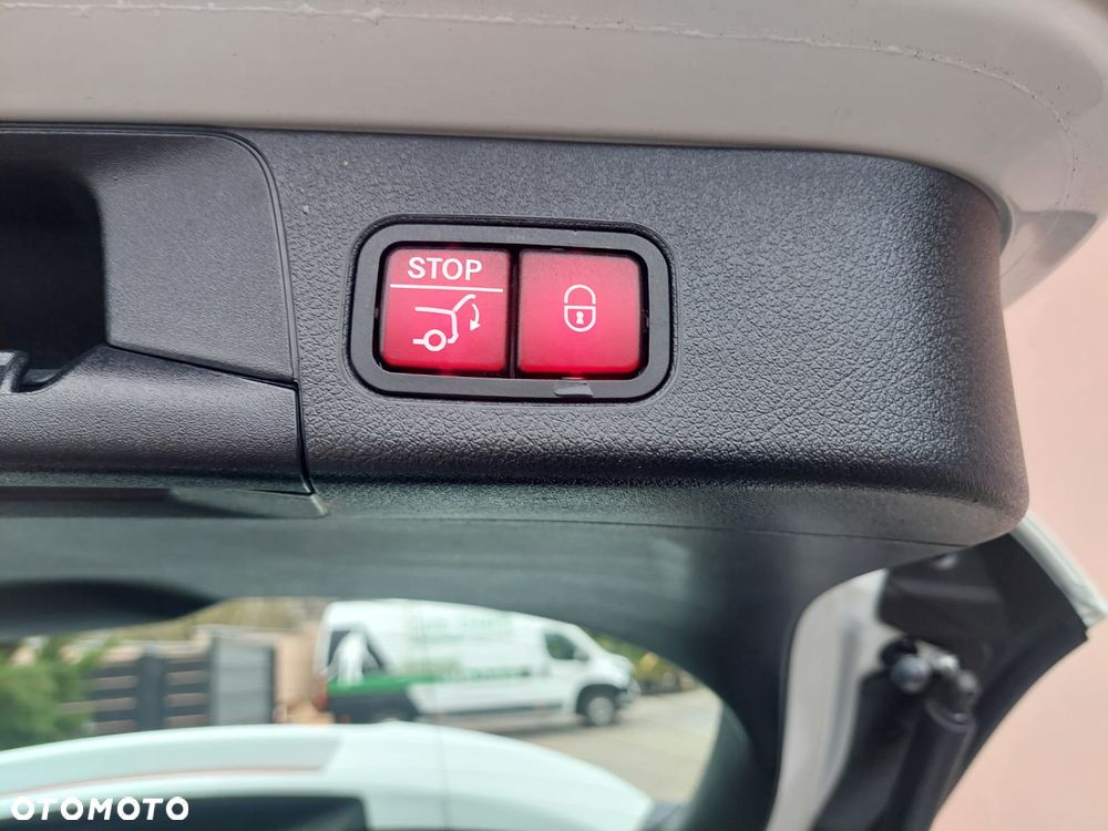 Mercedes-Benz Klasa B 180 d 7G-DCT AMG Line - 17