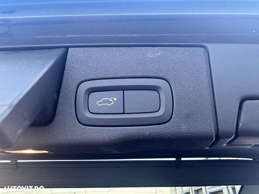 Volvo XC 60 D4 AWD Momentum - 14