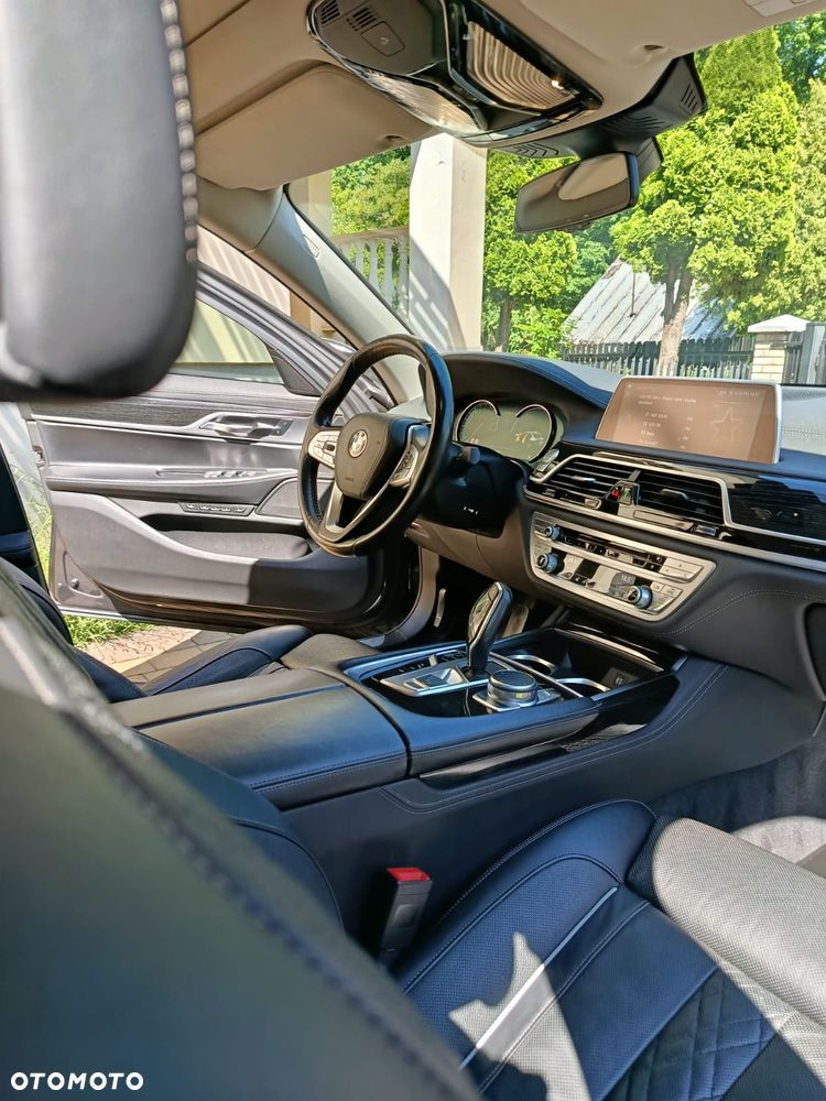 BMW Seria 7 740d xDrive - 17