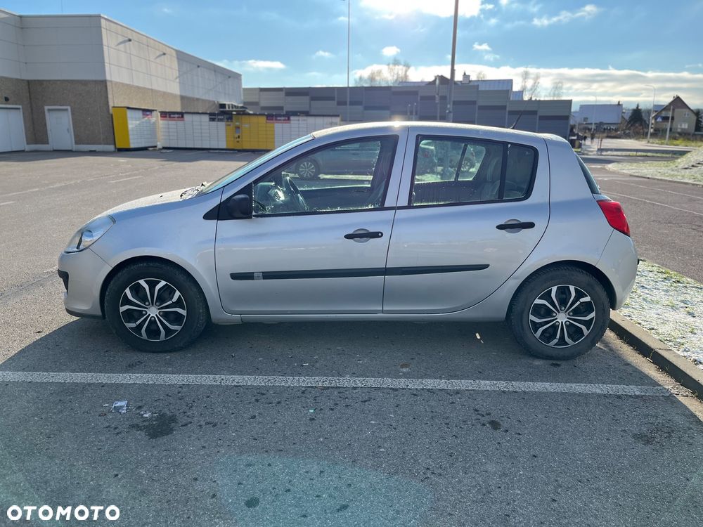Renault Clio 1.2 16V Expression - 6