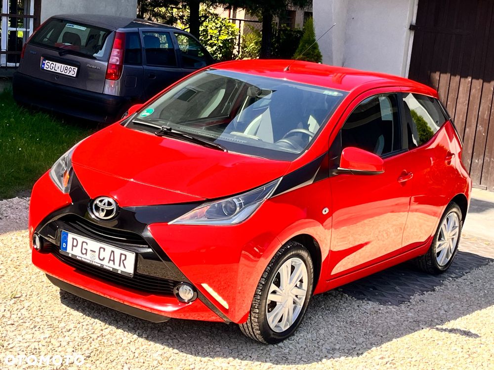 Toyota Aygo x-clusiv - 2