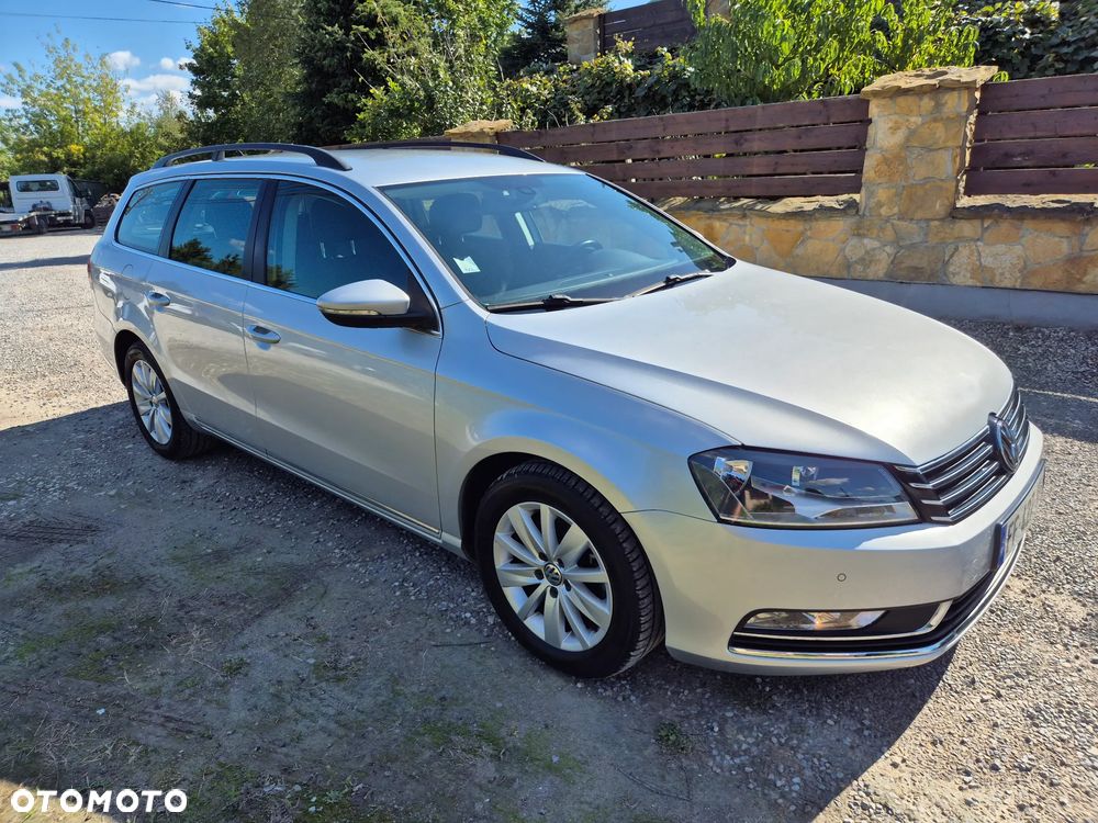 Volkswagen Passat 2.0 TDI Highline - 29