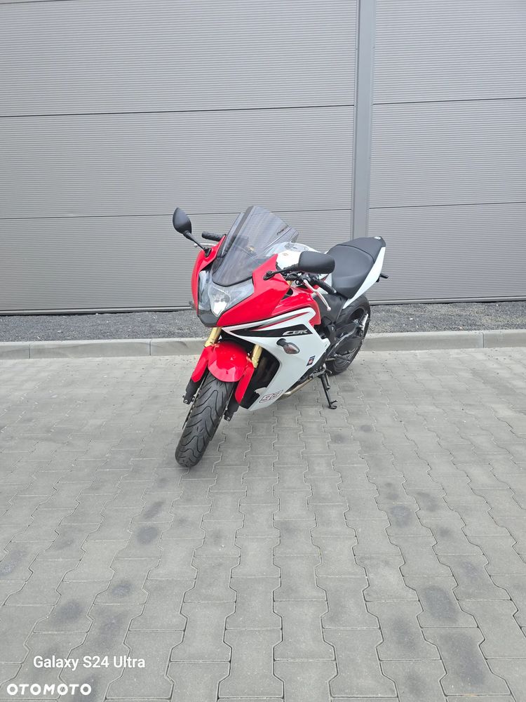 Honda CBR - 12