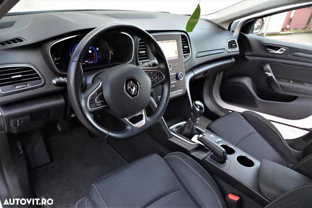 Renault Megane BLUE dCi 115 BUSINESS EDITION - 14