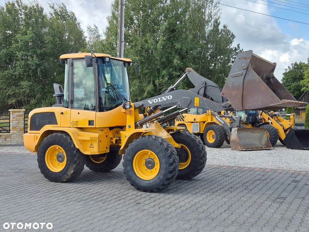 Volvo L30G/ Maszyna sprowadzona/ Super Stan/ - 1