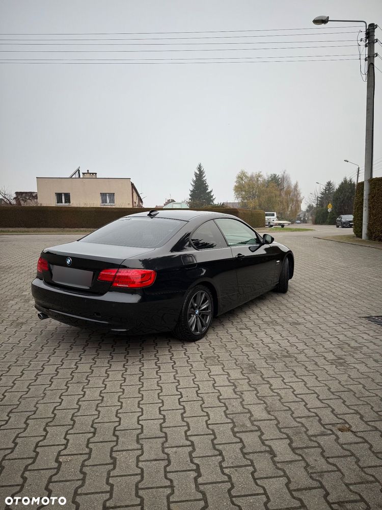 BMW Seria 3 320d DPF - 3
