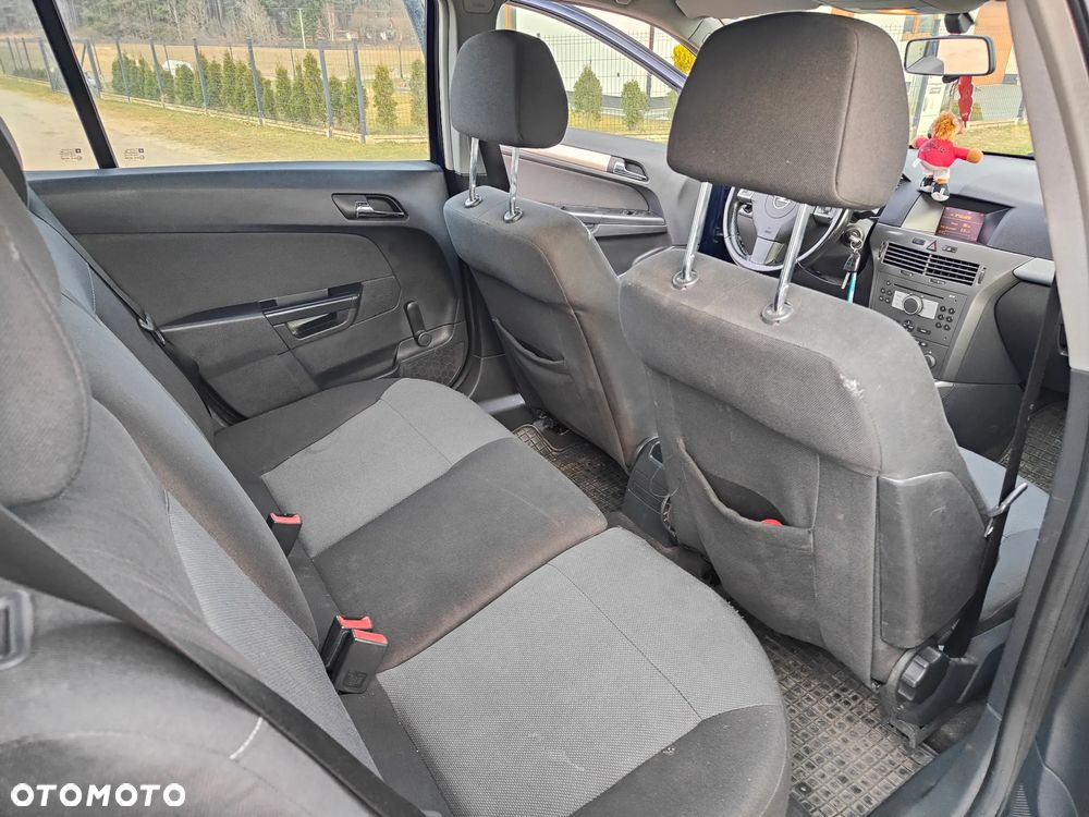 Opel Astra 1.9 CDTI Enjoy - 12