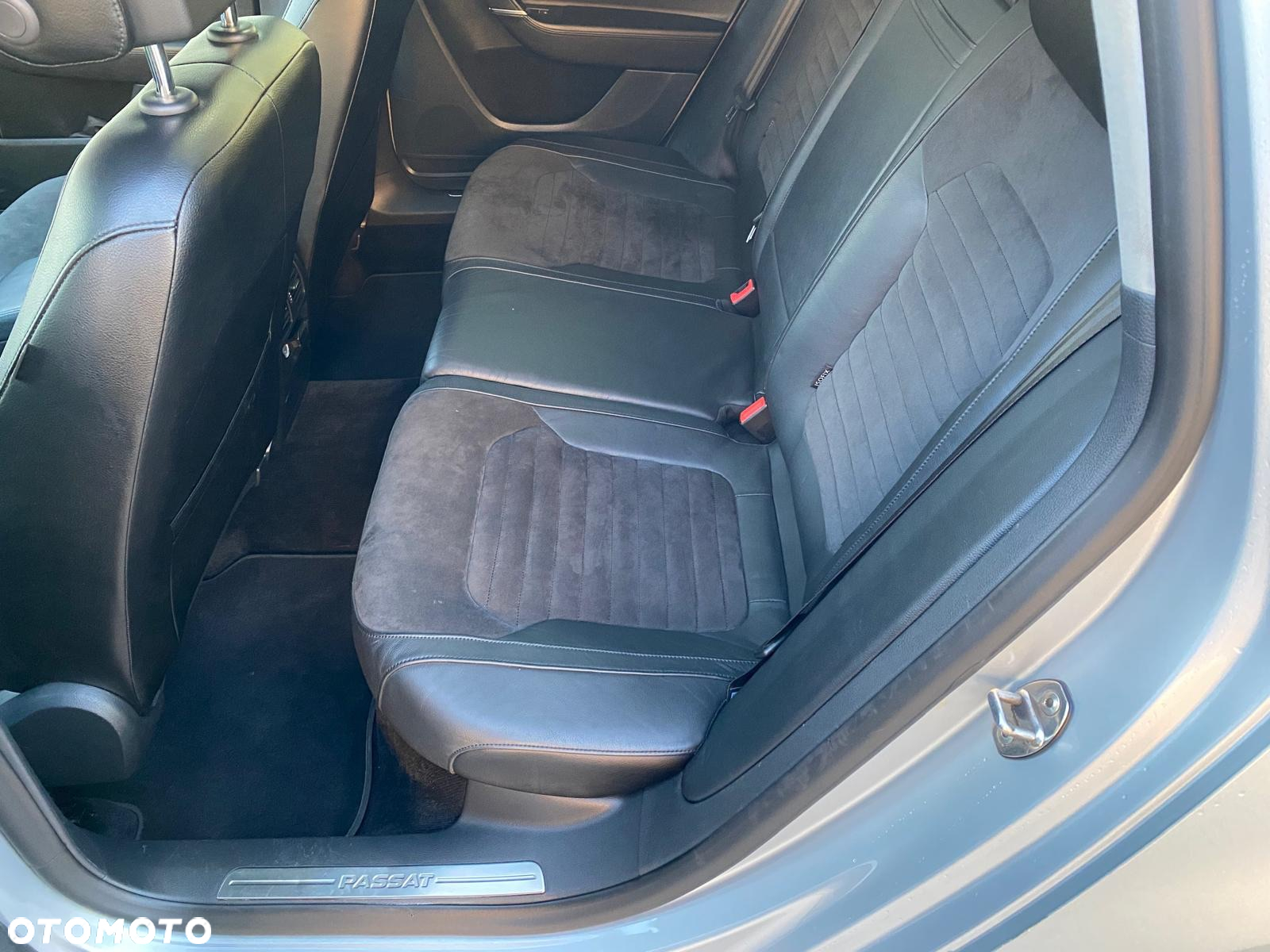 Volkswagen Passat 2.0 TDI Highline DSG - 12