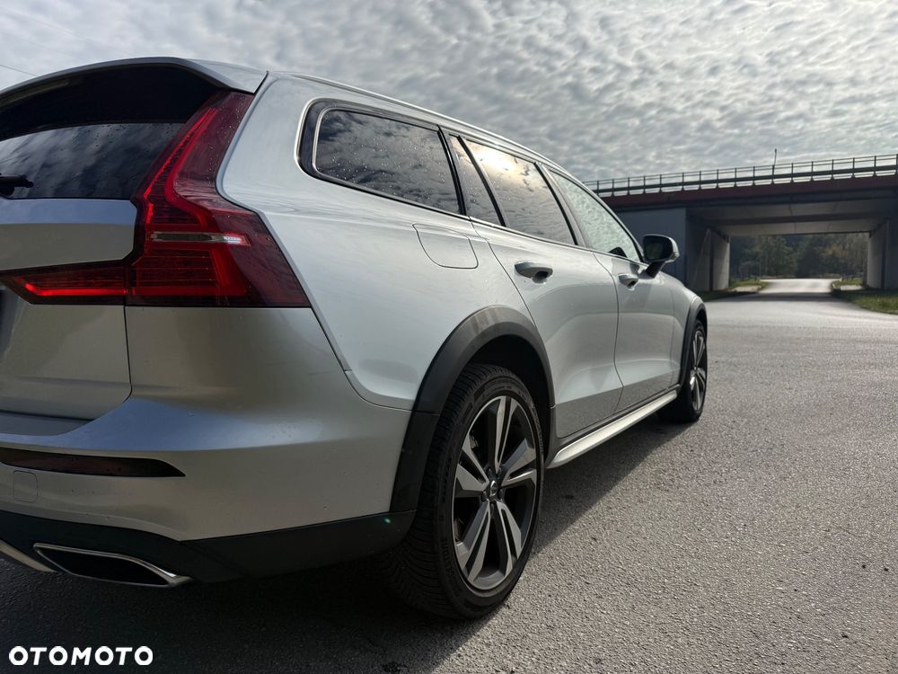 Volvo V60 2020 photo 5