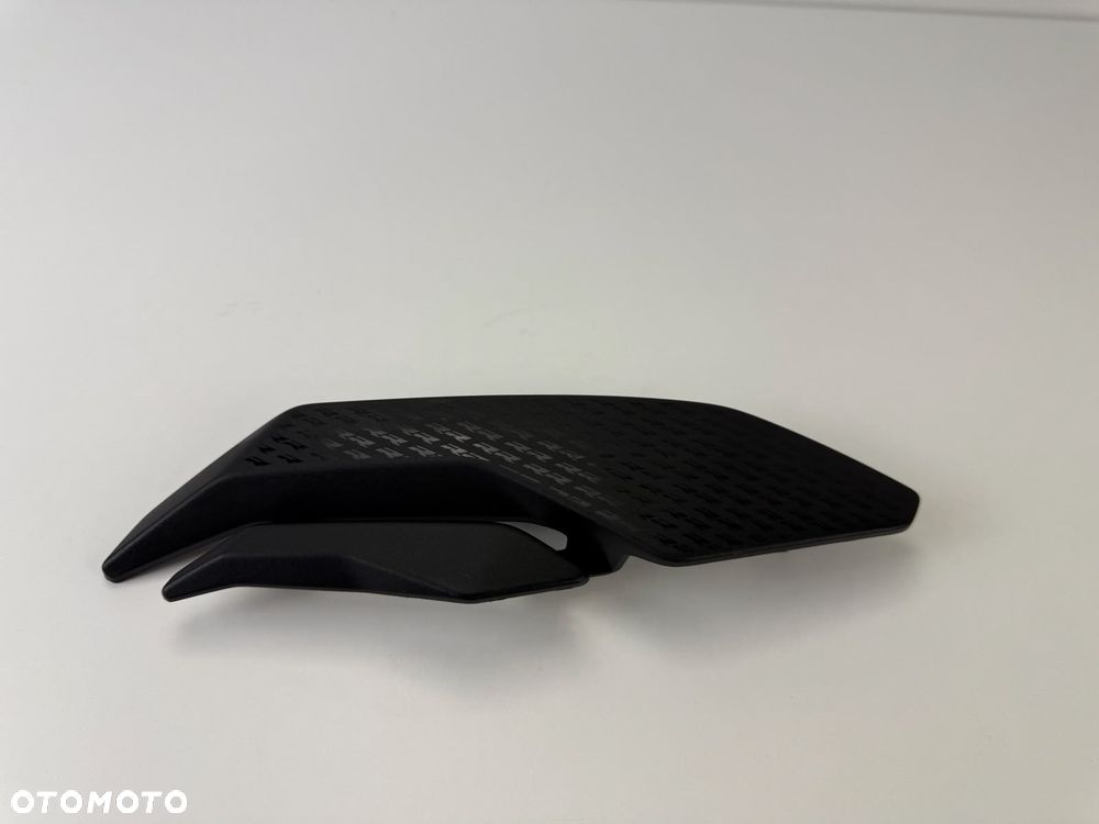 Prawa wewnętrzna osłona ramy BMW S1000RR K67 2019+ - 5