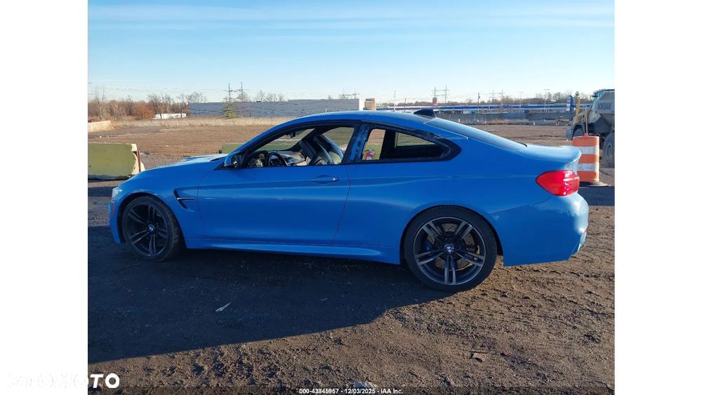 BMW M4 - 4