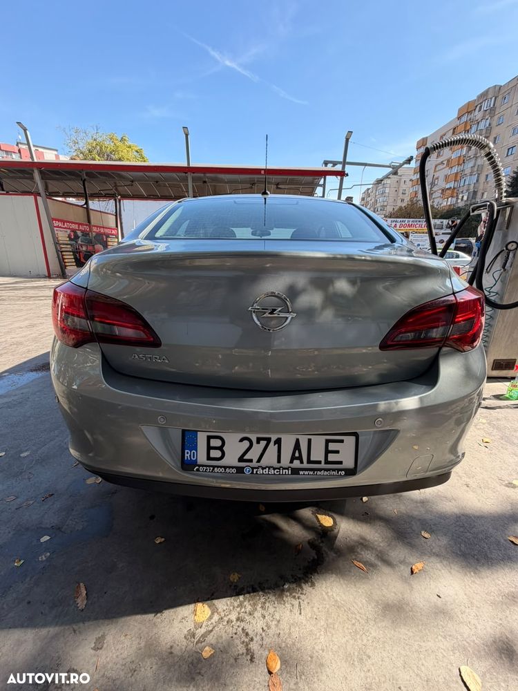 Opel Astra - 4