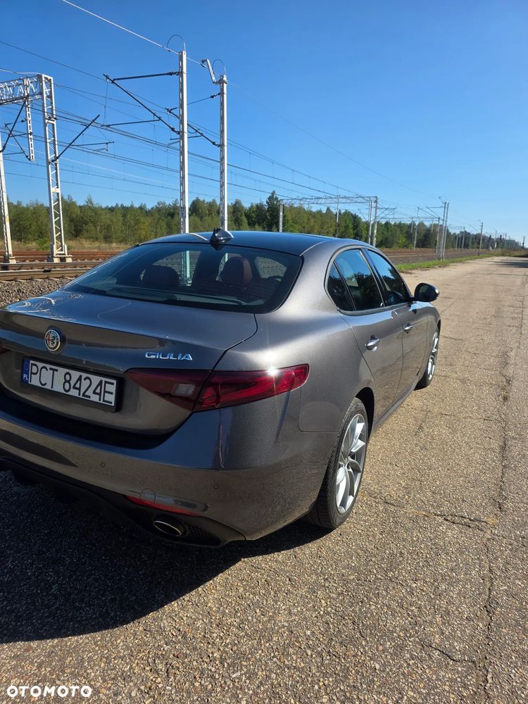 Alfa Romeo Giulia 2.0 Turbo Sprint Q4 - 10