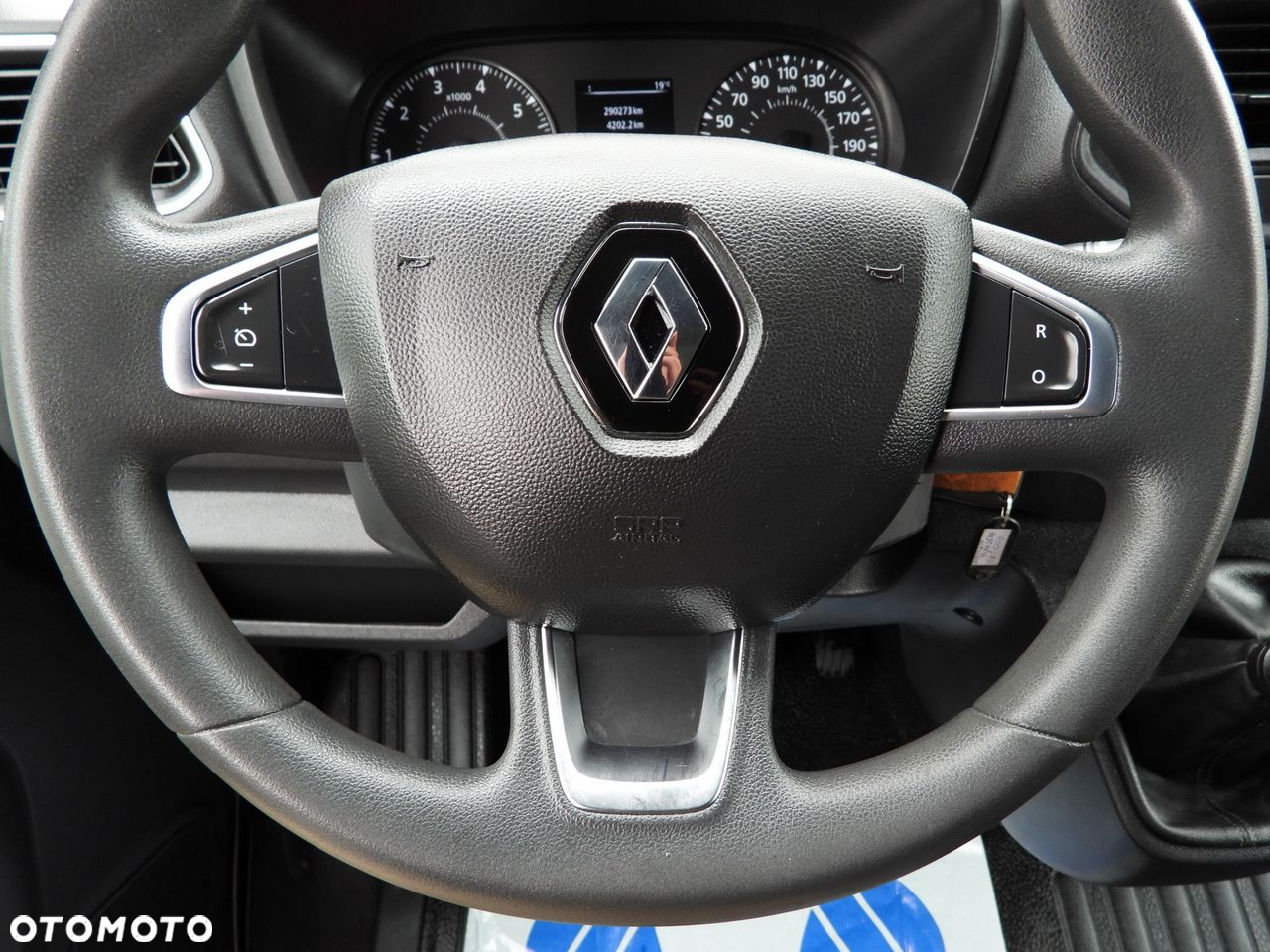 Renault MASTER  PLANDEKA 10 PALET WEBASTO TEMPOMAT LEDY PNEUMATYKA KLIMATYZACJA  165KM - 30