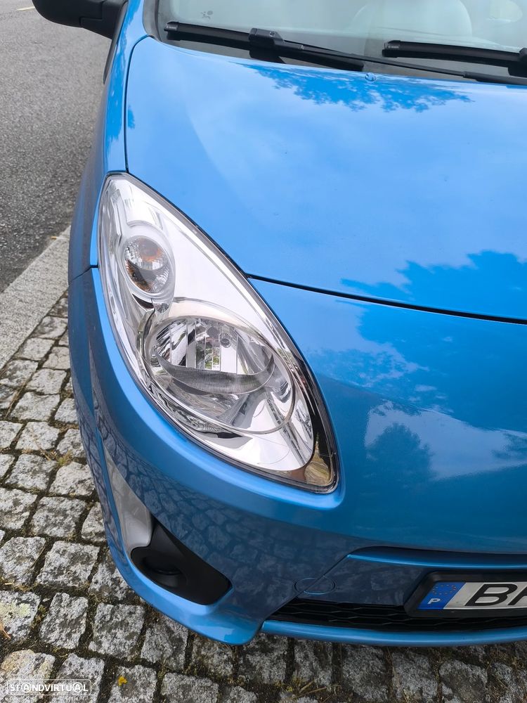 Renault Twingo 1.2 16V City - 24