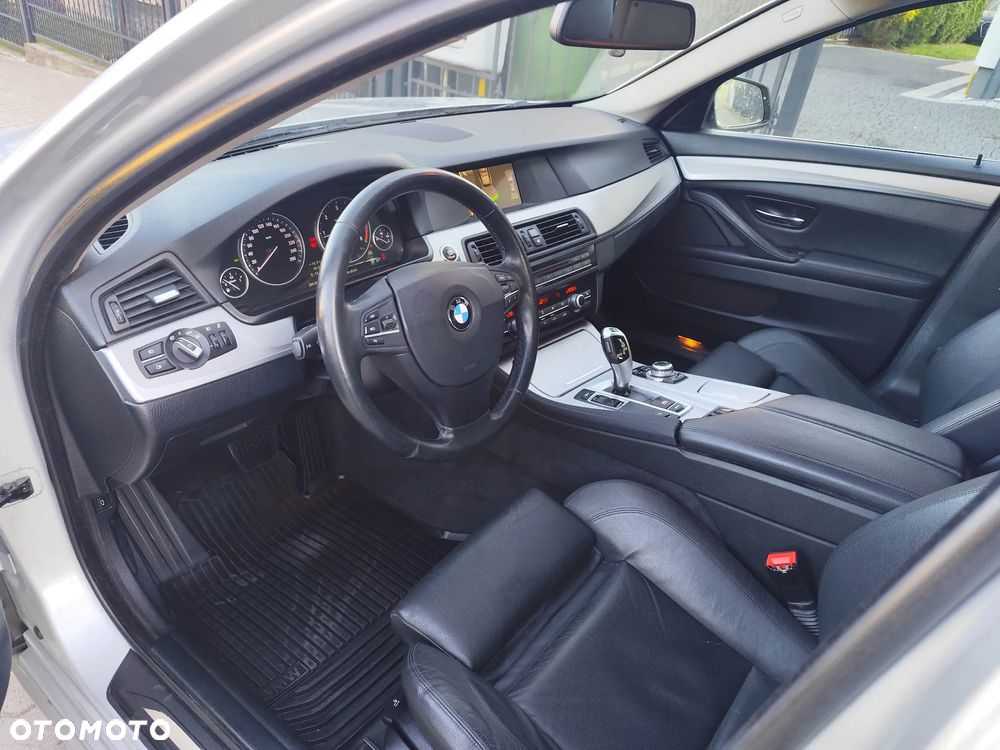 BMW Seria 5 520d - 5