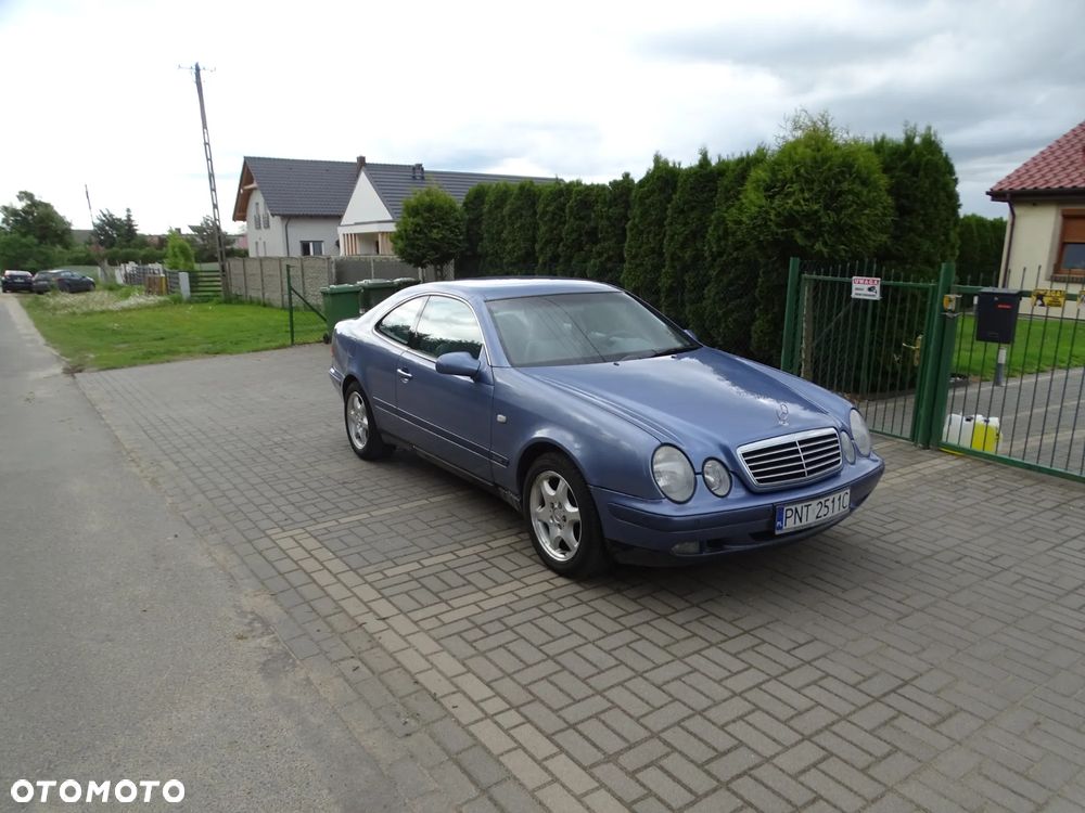 Mercedes-Benz CLK - 2
