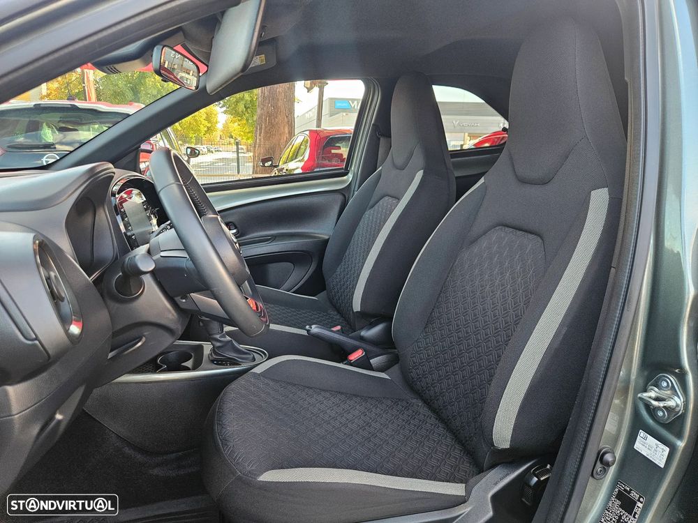 Toyota Aygo X - 11