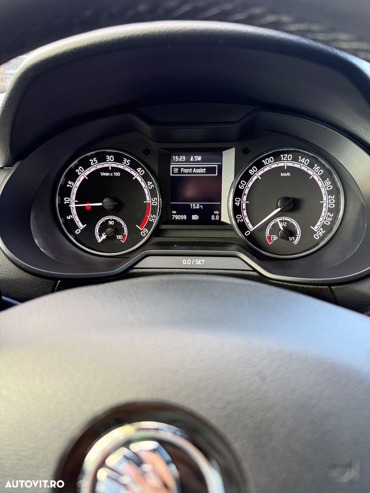 Skoda Octavia Combi 1.6 TDI Soleil - 13