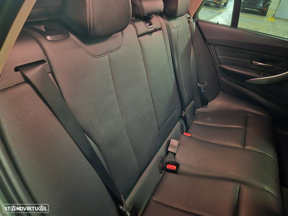 BMW 320 d EfficientDynamics Line Modern Auto - 45