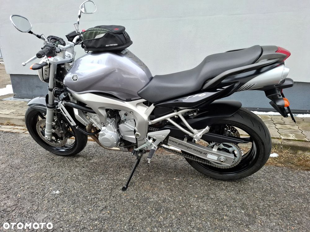 Yamaha FZ6 - 25