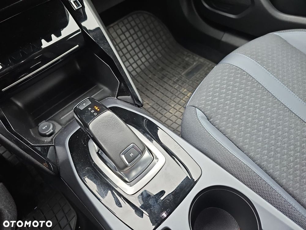 Peugeot 2008 - 17