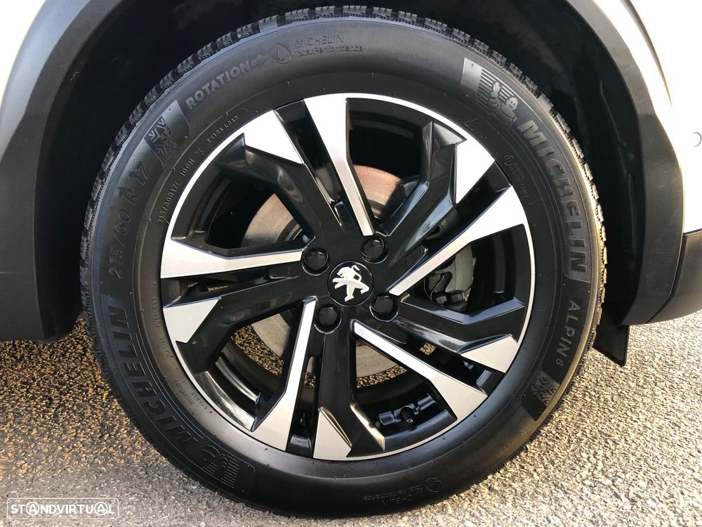 Peugeot e-2008 50 kWh GT - 28