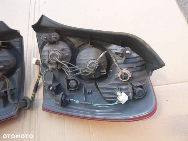 LAMPA LEWY TYŁ PRAWY TYŁ KOMPLET MAZDA 323F LIFT 01-03 - 7