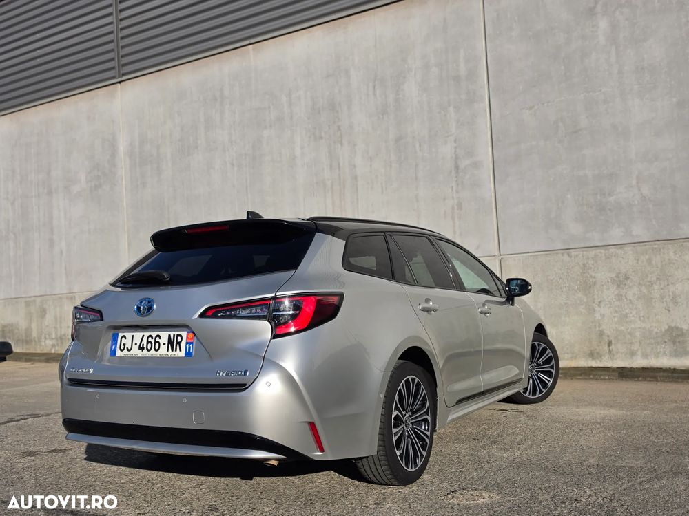 Toyota Corolla - 4