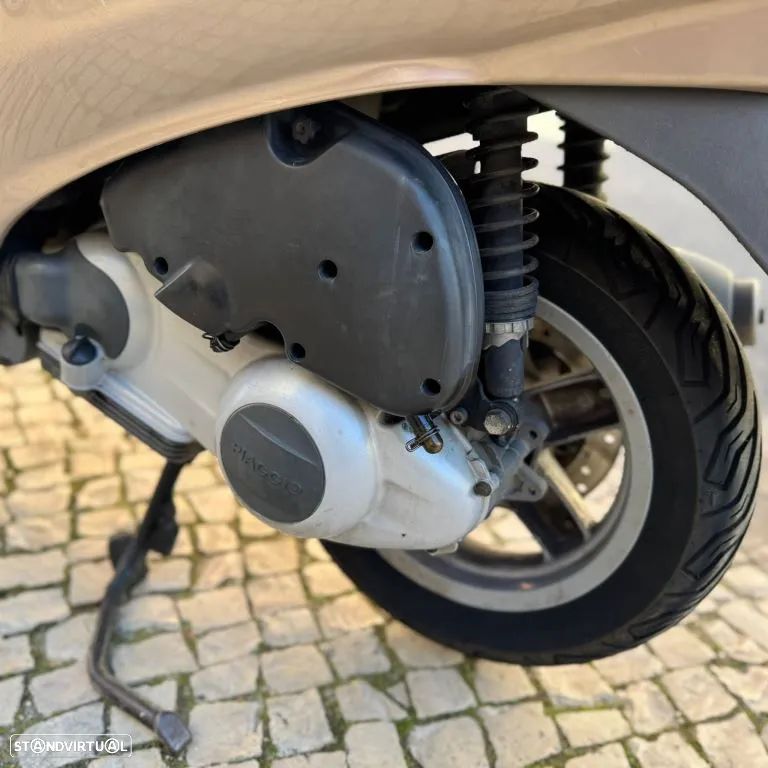 Piaggio X 8 200 - 23