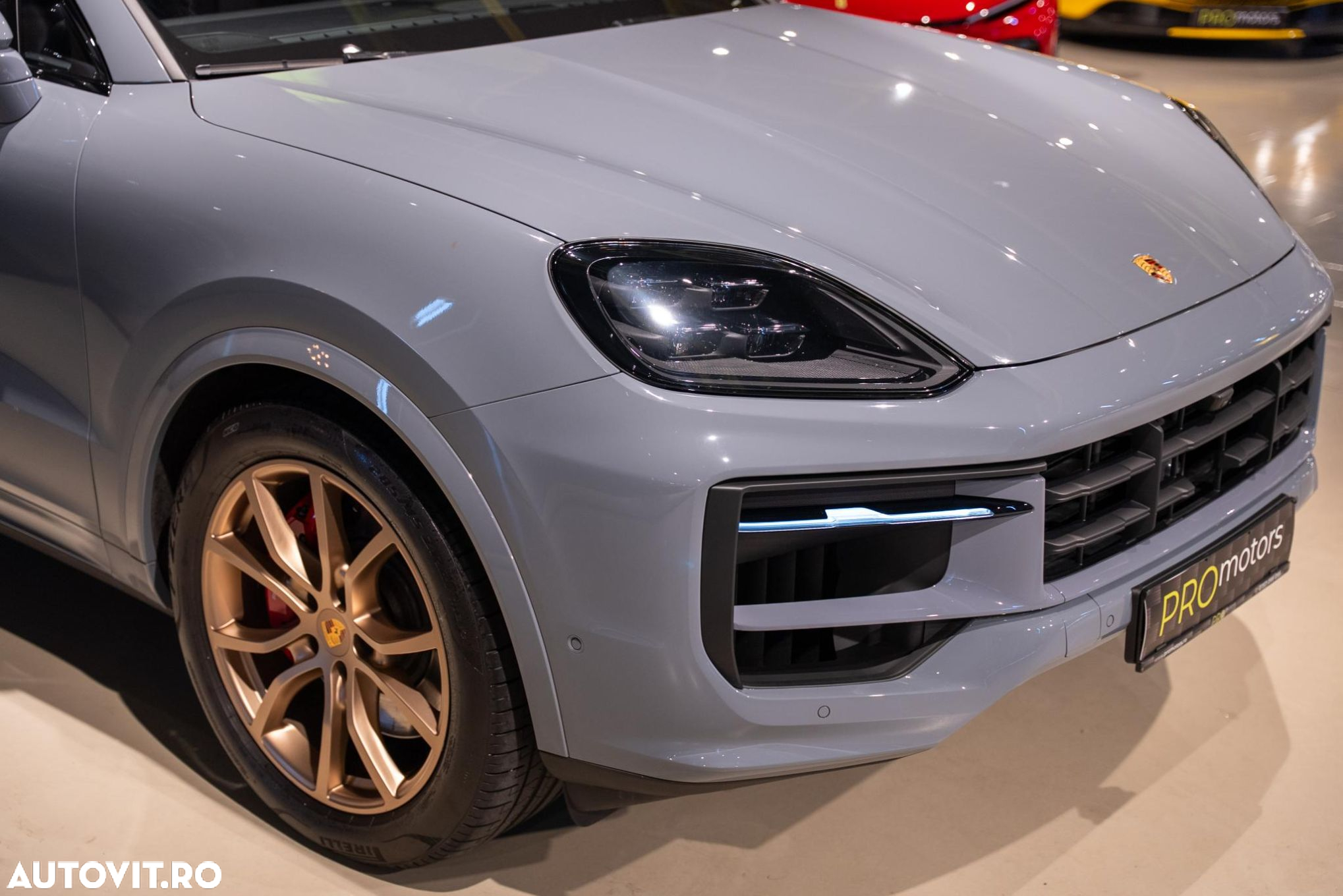 Porsche Cayenne Coupe S - 12