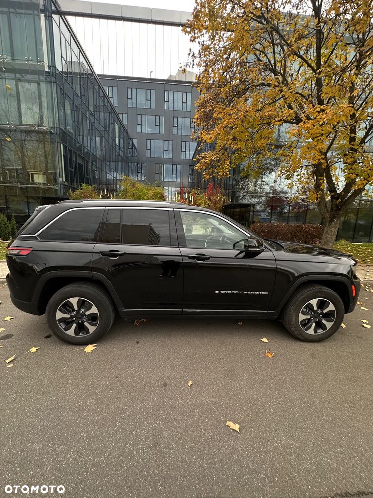 Jeep Grand Cherokee 2023 photo 4