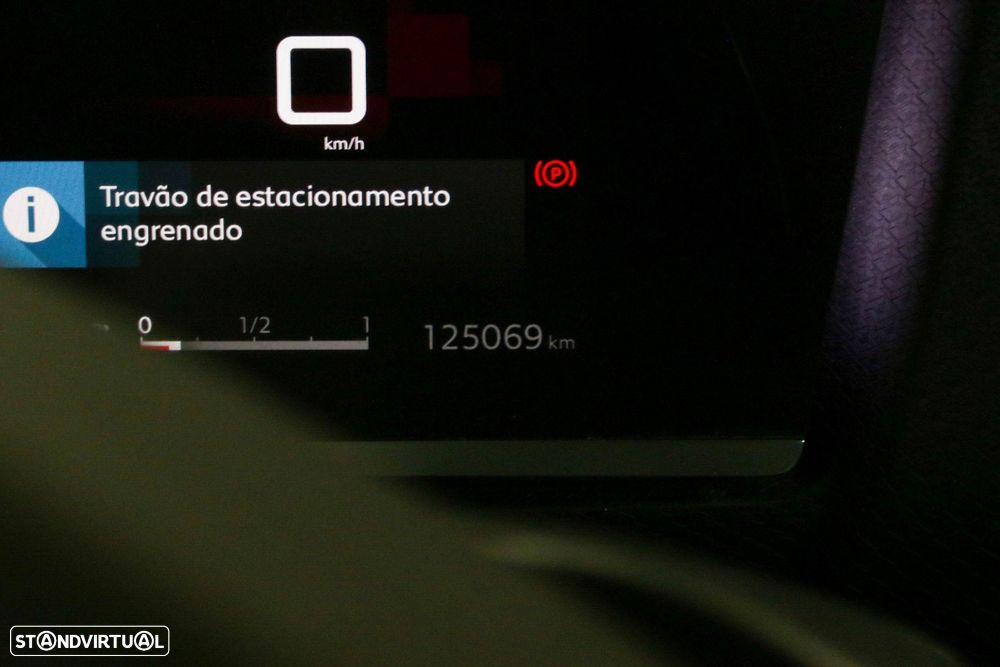 Citroën C4 1.2 PureTech Feel - 19