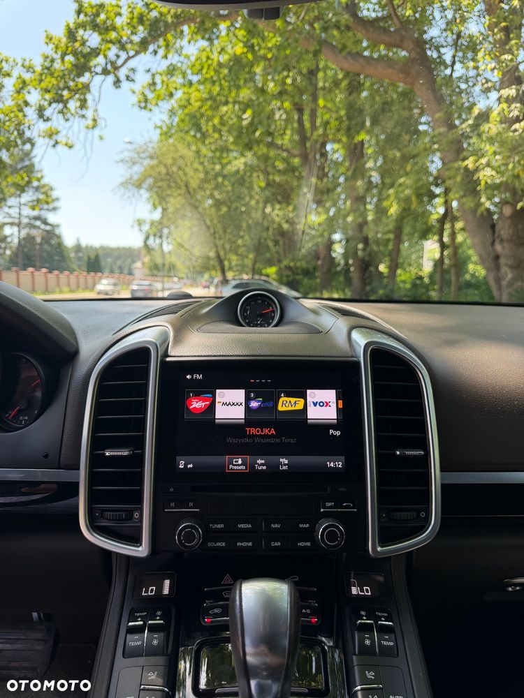 Porsche Cayenne Diesel Platinum Edition - 14