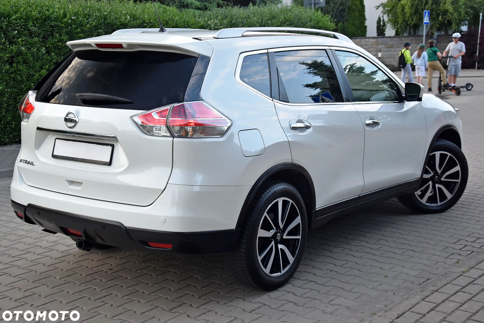 Nissan X-Trail 1.6 DCi Tekna 2WD Xtronic 7os - 30