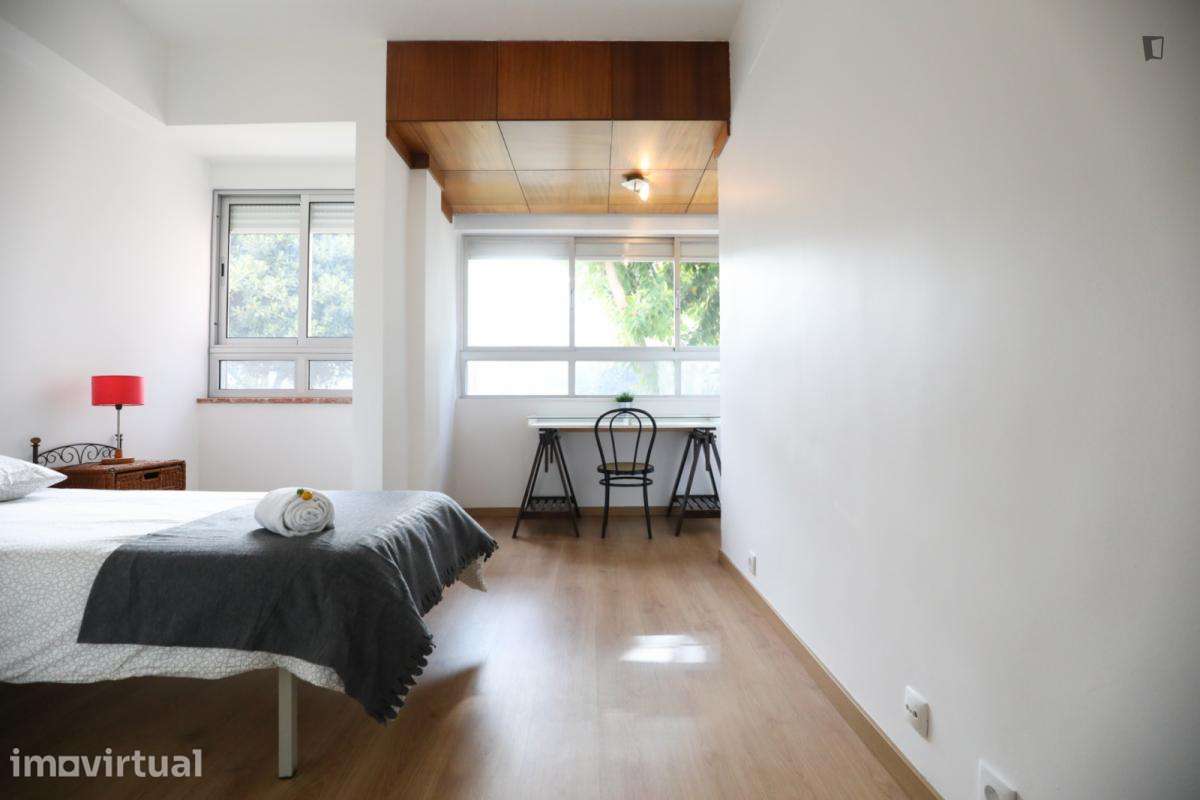 Quarto - localizado em Olaias Lisbon - Grande imagem: 2/39