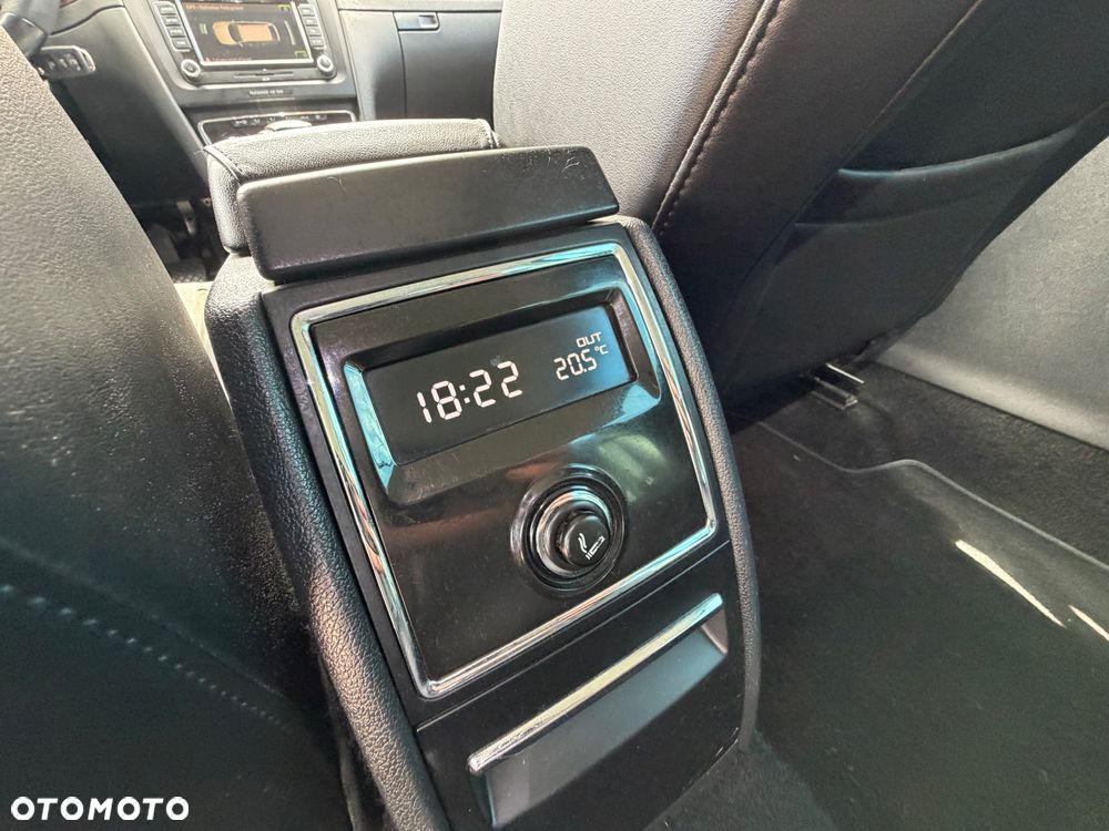 Skoda Superb 2.0 TDI DSG Exclusive - 10